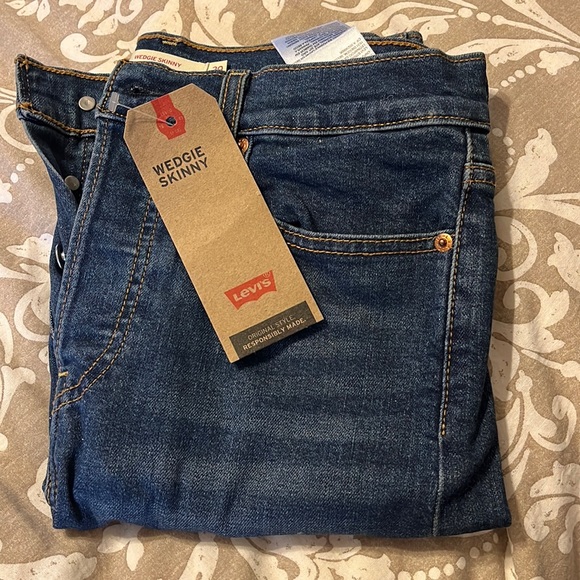Jeans - Picture 1 of 3